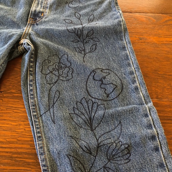 George Jeans - Picture 3 of 7